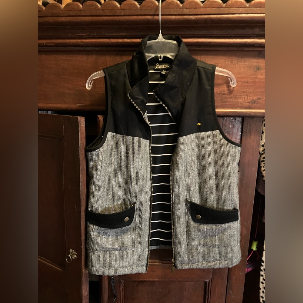 Black and White Women's Vest
